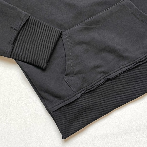 NWT Minikid Hooded Pullover Sweatshirt in Black 5-6 - Picture 5 of 13